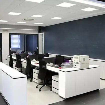 gesso-em-escritorio-em-Aracatuba-com-forro-moderno-e-iluminacao-que-melhora-o-ambiente-de-trabalho