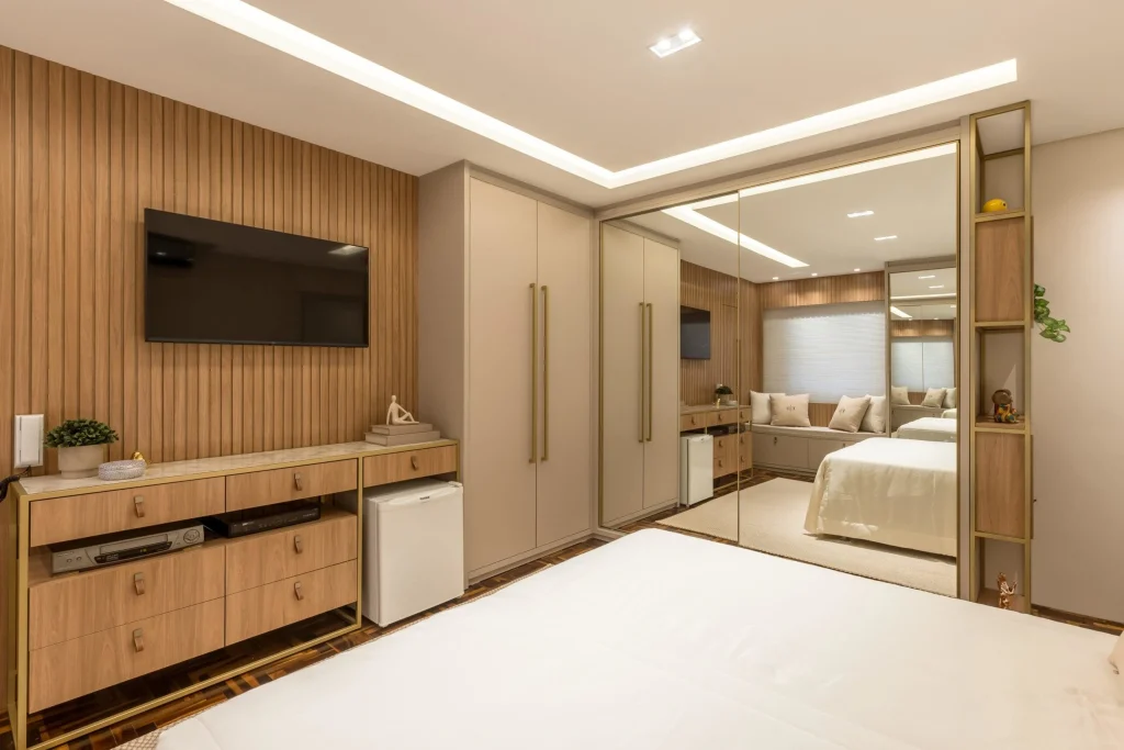 gesso-residencial-em-Aracatuba-com-forro-rebaixado-e-iluminacao-que-valoriza-o-ambiente-no-dia-a-dia